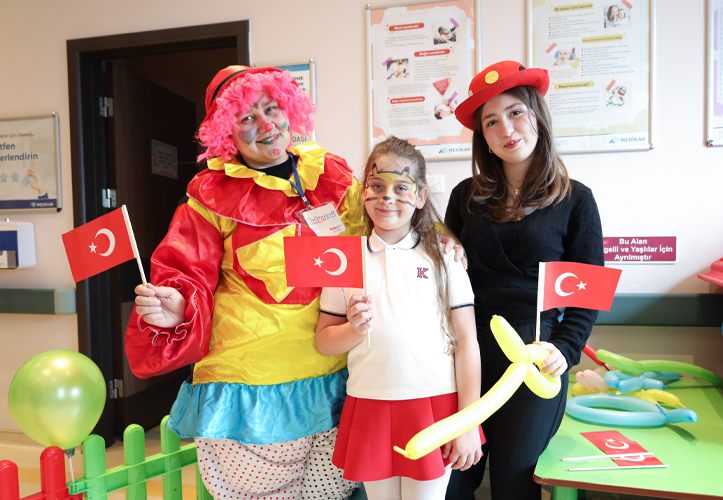 23 Nisan Coşkusu Medikar’da Yaşandı